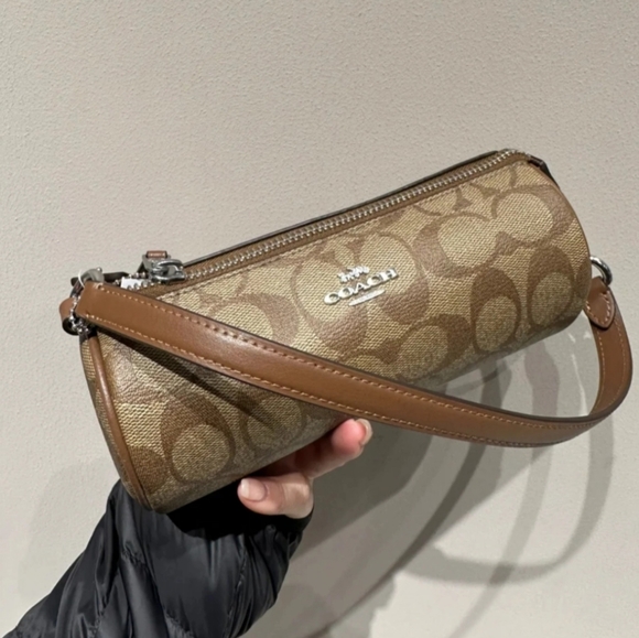 Nolita Barrel Bag In Signature Canvas - Picture 8 of 10